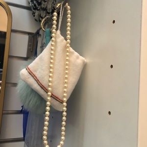 pearl necklace